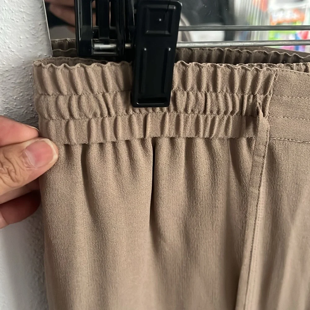 Eileen Fisher 100% Silk Ankle Pants NWT Small - Picture 4 of 8